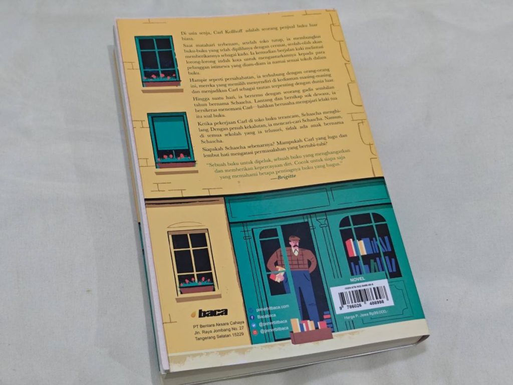 Halaman belakang Novel Door to Door Book Store
