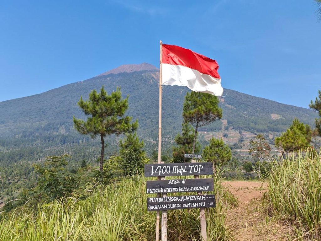 Puncak Bukit Kerisan